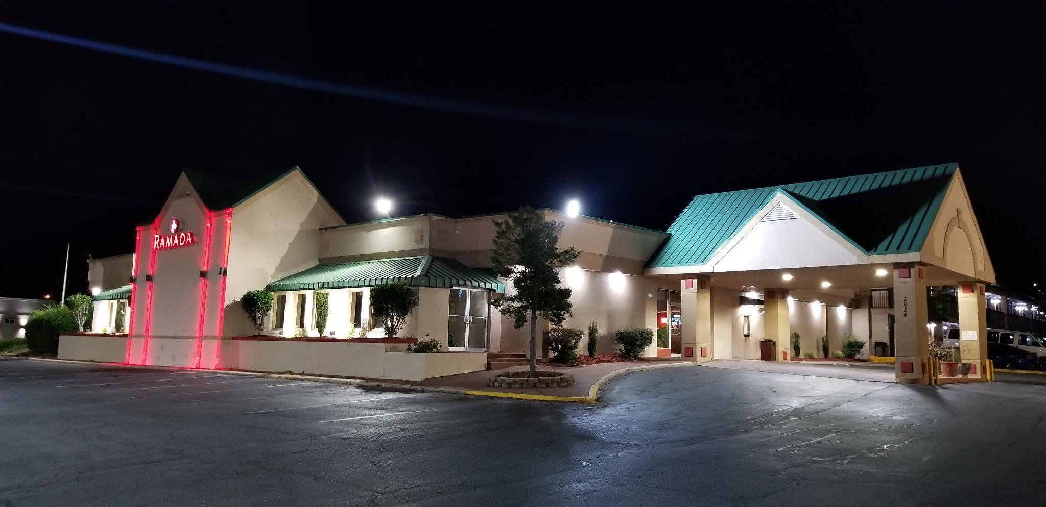 Ramada By Wyndham & Suites Warner Robins Exteriér fotografie